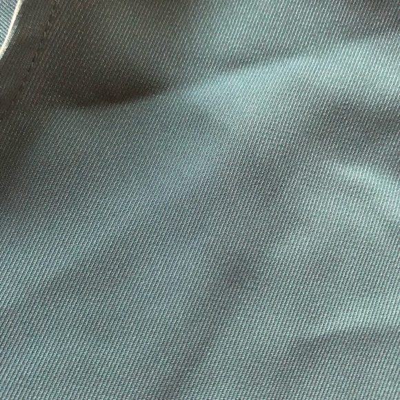 NWT UNIQLO Green Drape Sleeveless Blouse - Picture 6 of 9